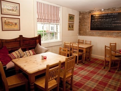 Lord Nelson Inn Chippenham  Exterior photo